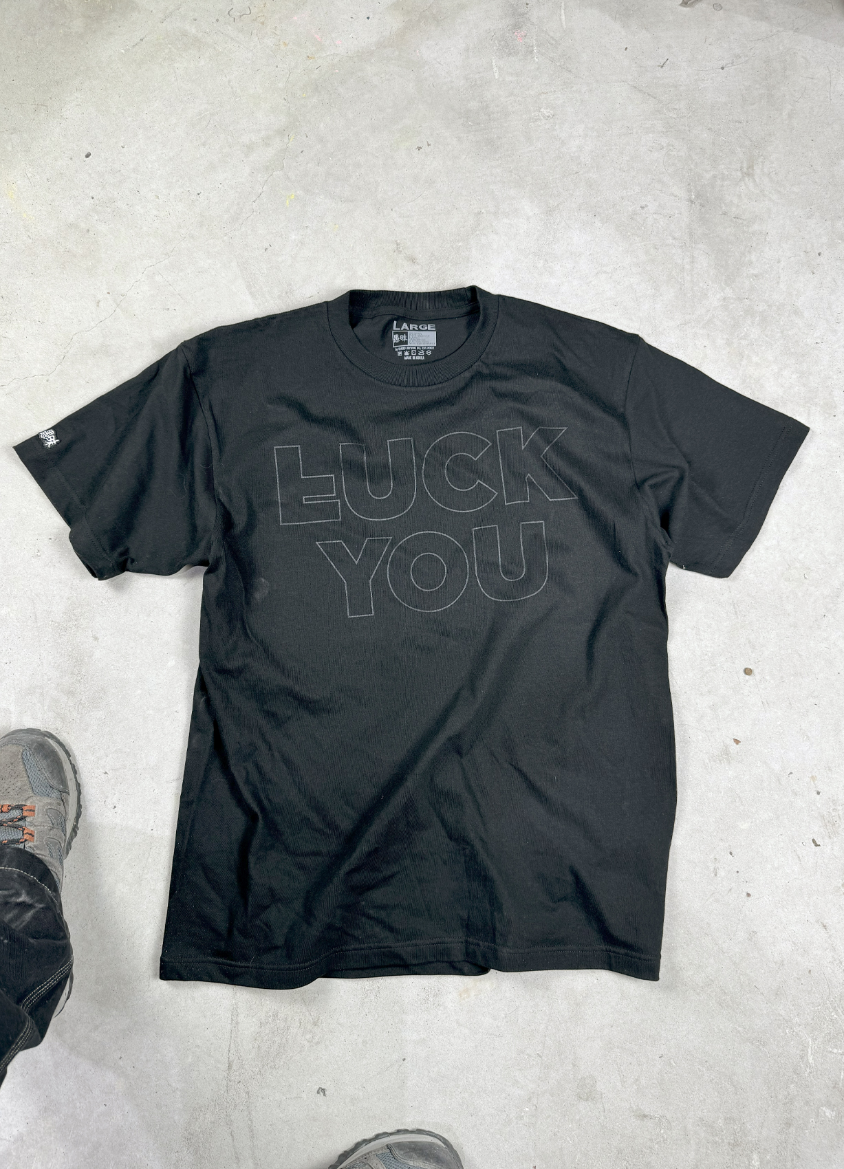 [愚昧] LUCK YOU Black Line T-Shirts black